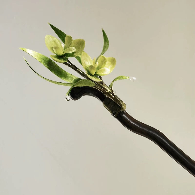 Dewdrop Whisper Hairpin — Serene Blossom