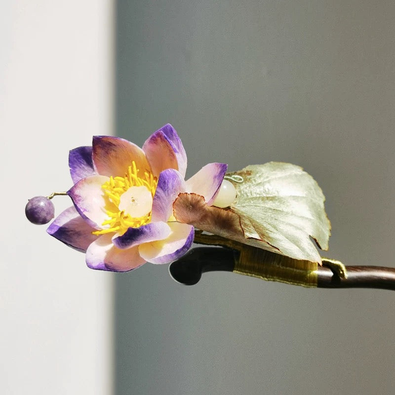 Lotus Pond Hairpin — Serene Bloom